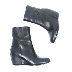 VINCE hidden wedge ankle boot bootie size 8
